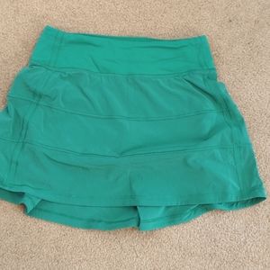 Lululemon skirt.